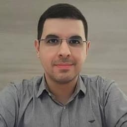 Photo of Dr Lucas Fortaleza